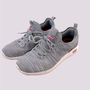 Mens Size 9.5 Levi’s gray sneakers